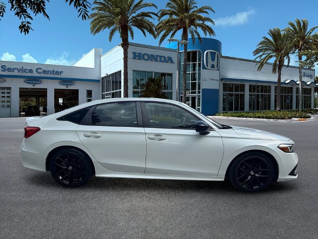 Used 2023 Honda Civic Sport image 9