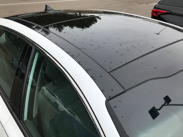 Used 2018 Kia Optima EX w/ Premium Package image 12