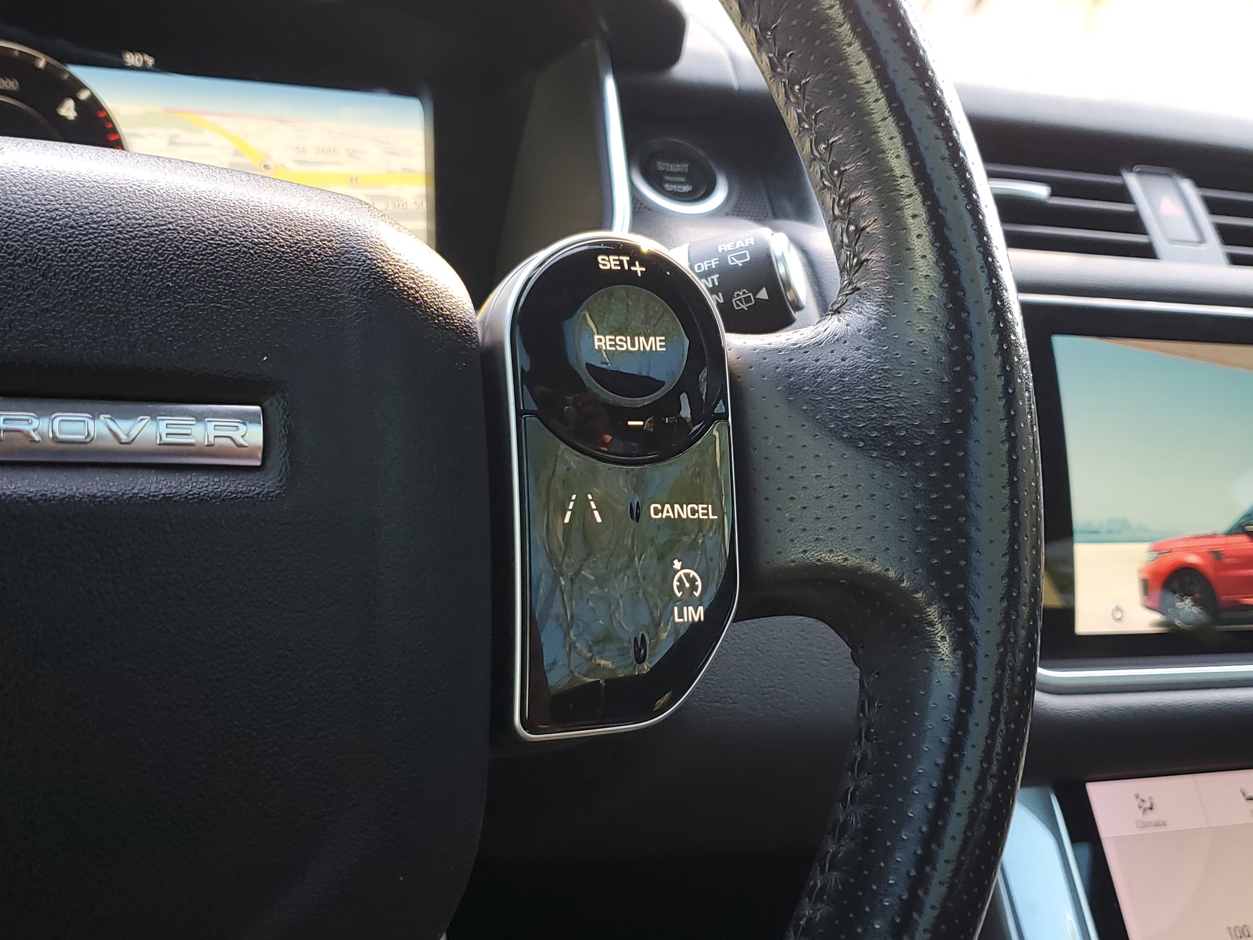 Used 2018 Land Rover Range Rover Sport SE AWD/4WD image 31