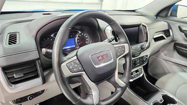 Used 2024 GMC Terrain SLT image 10