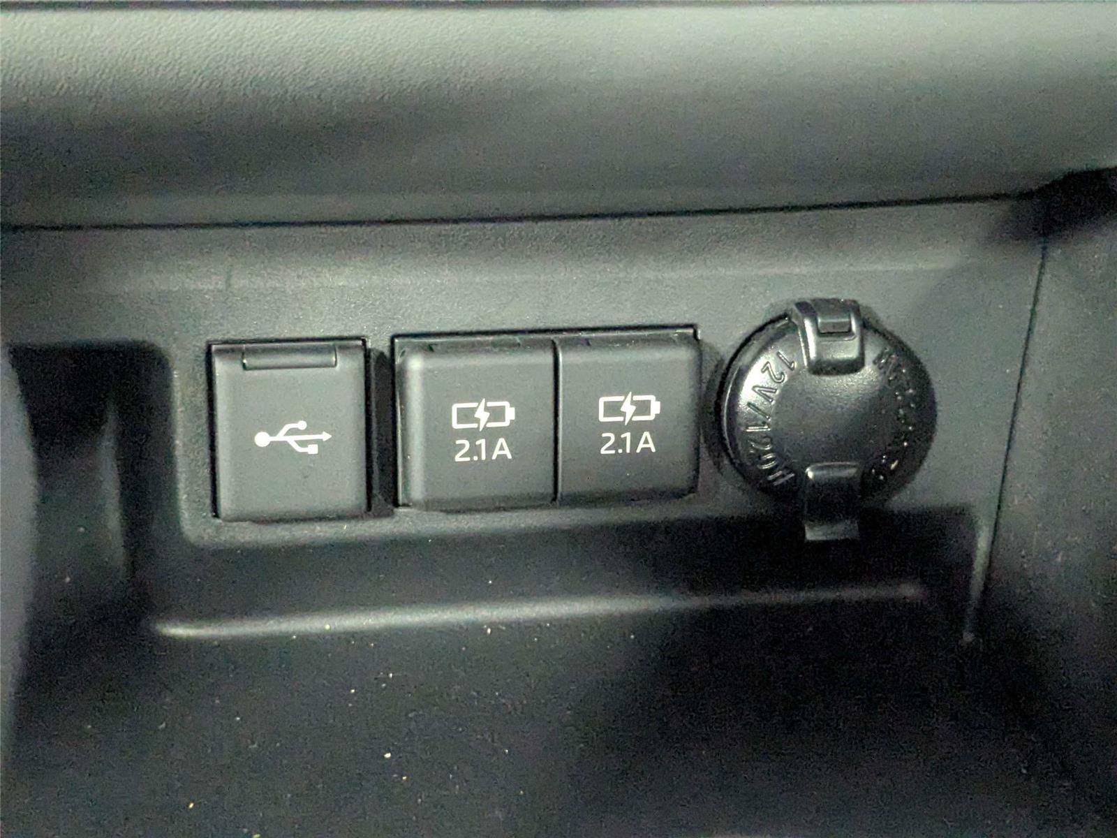 Certified 2020 Toyota Highlander XLE FWD image 26