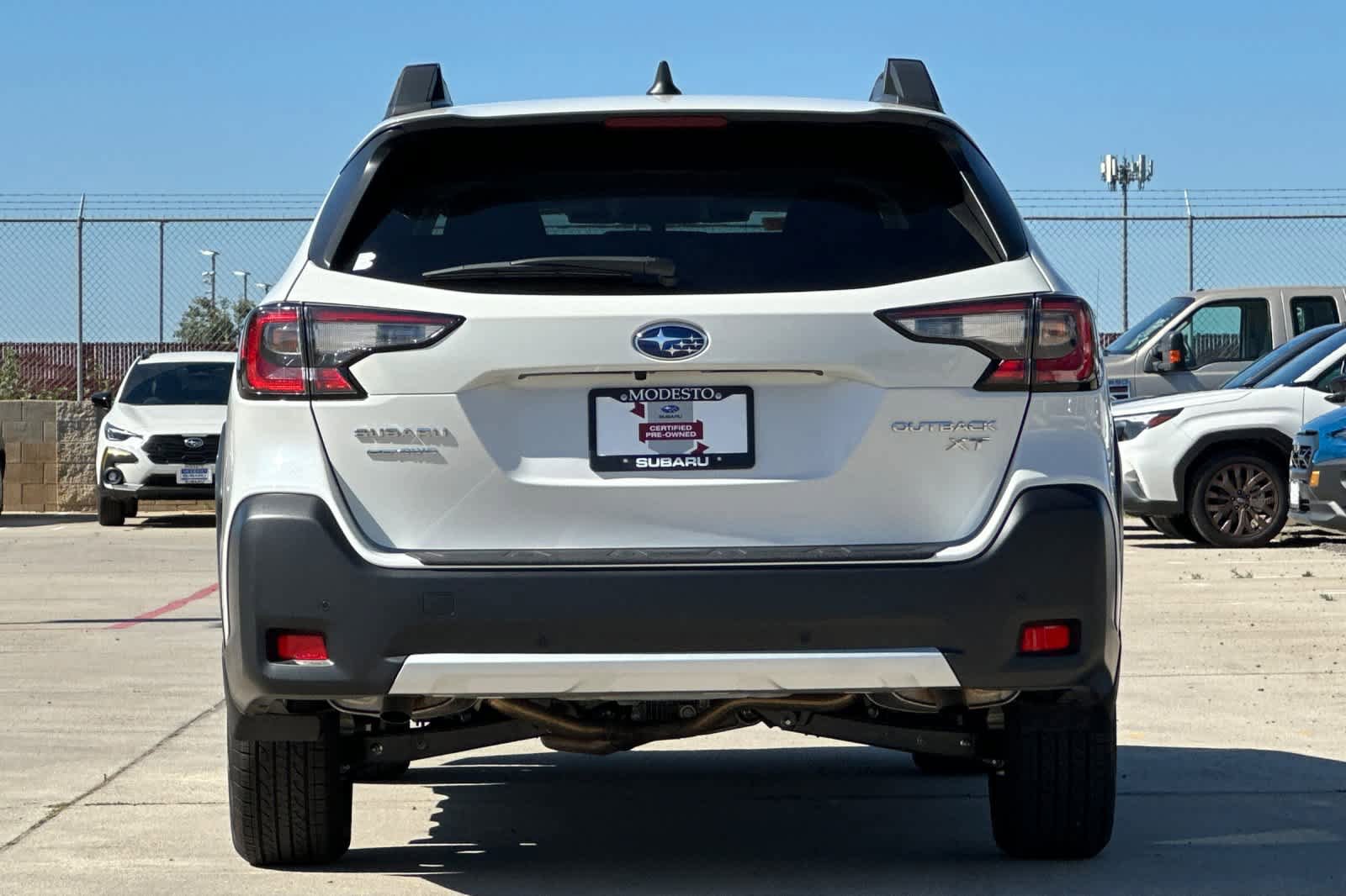 Used 2025 Subaru Outback Limited XT w/ Popular Package #2 AWD/4WD image 4