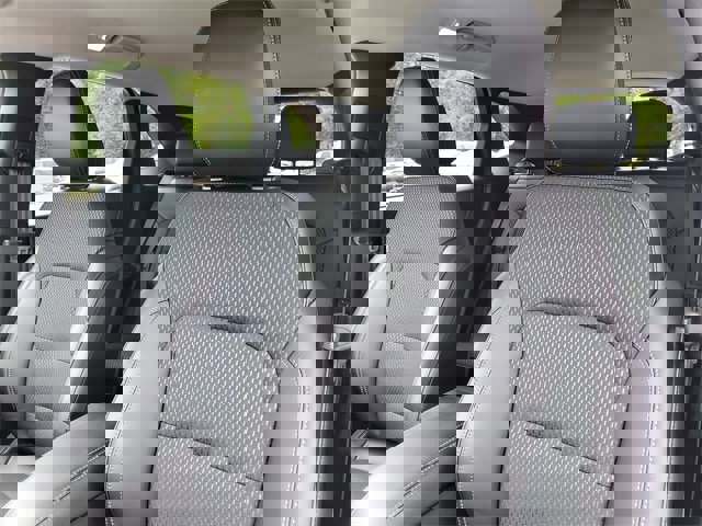 New 2025 Ford Escape SE w/ Class II Trailer Tow Package image 13