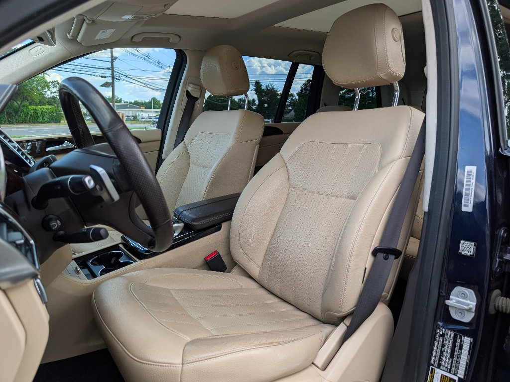 Used 2018 Mercedes-Benz GLS 450 4MATIC w/ Premium Package image 14