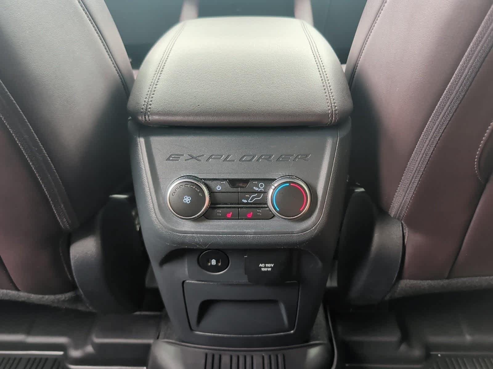 Used 2025 Ford Explorer Platinum AWD/4WD image 33