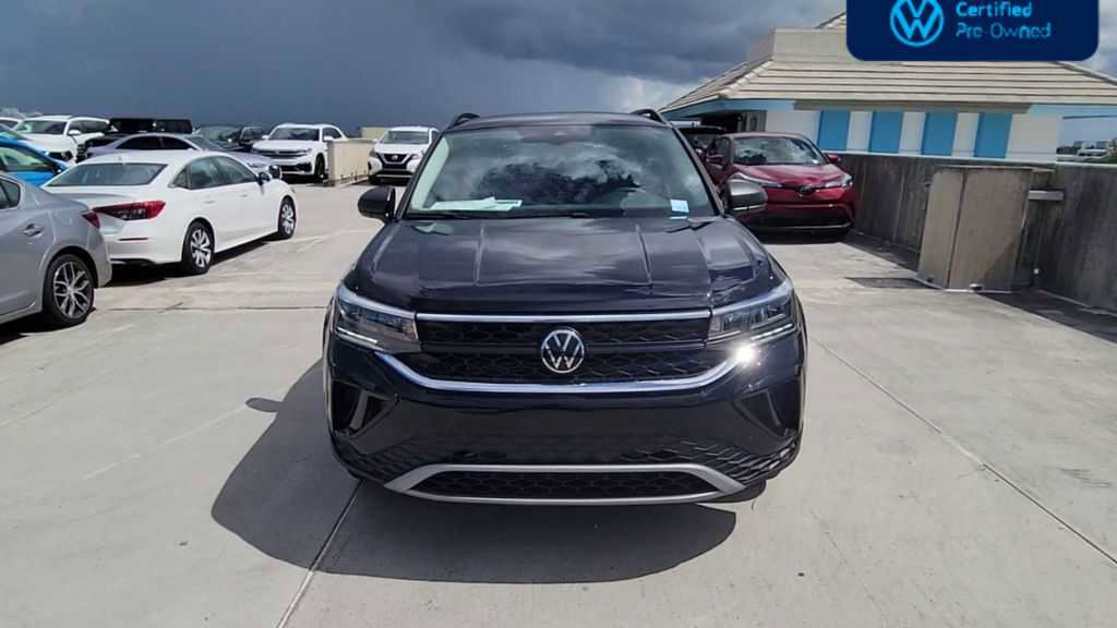 Used 2024 Volkswagen Taos S FWD image 3