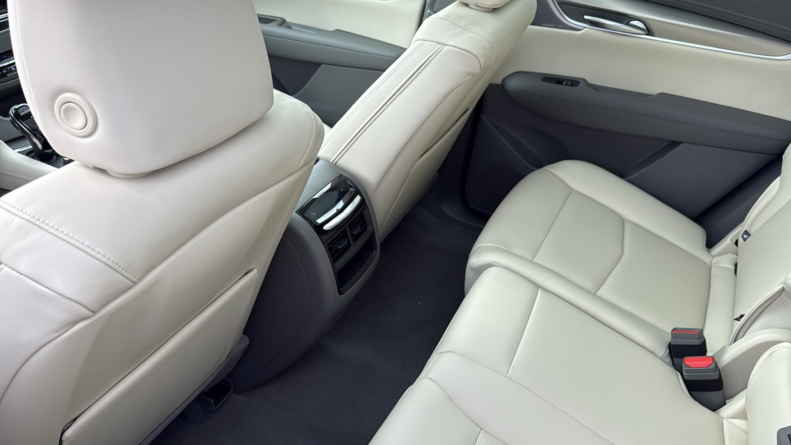 New 2026 Cadillac XT5 Premium Luxury image 30