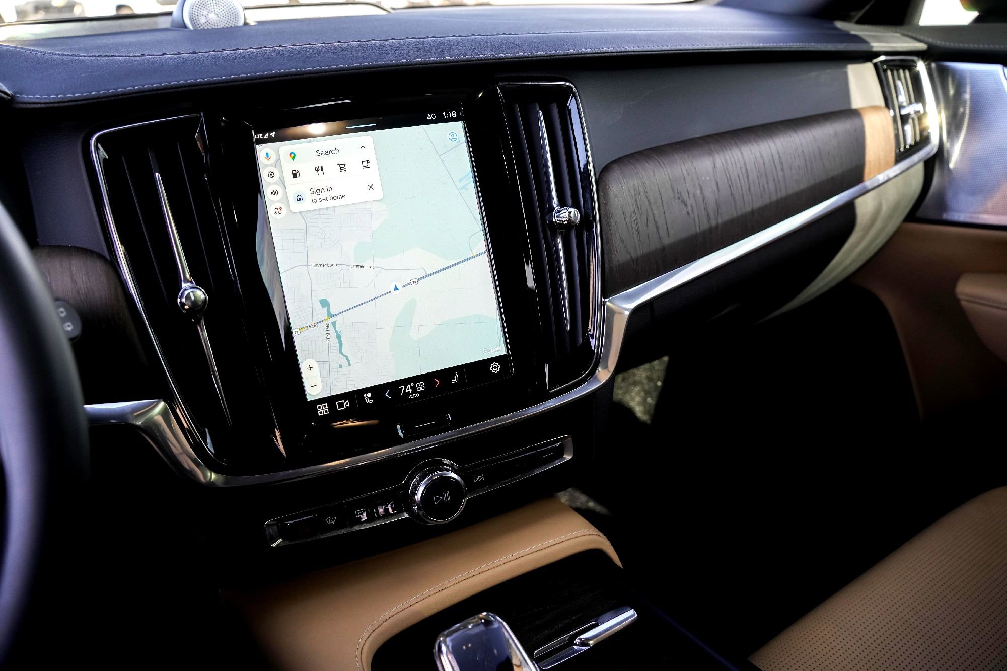 Used 2023 Volvo V90 B6 Cross Country Ultimate image 18