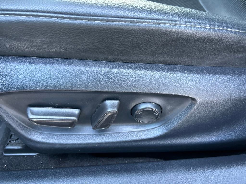 Used 2022 Toyota Camry XLE image 30