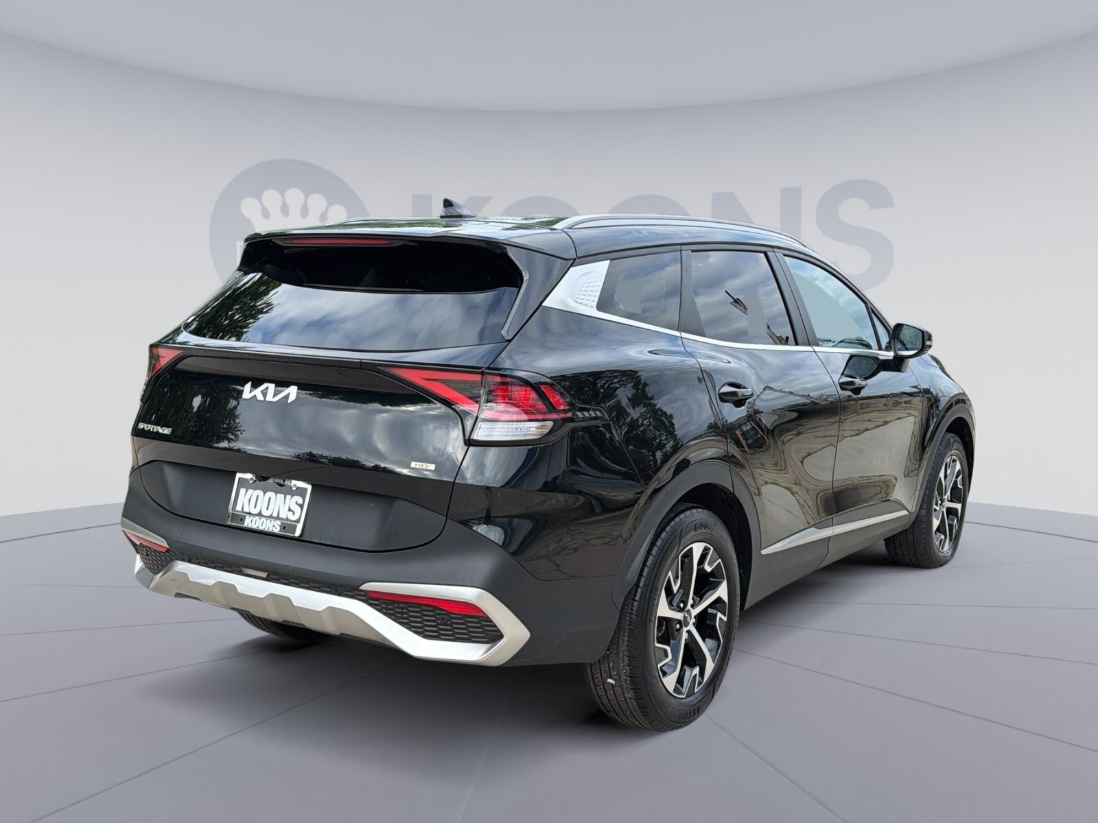Used 2023 Kia Sportage EX AWD/4WD image 7