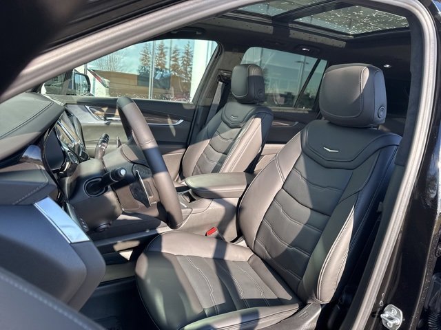 New 2025 Cadillac XT6 Sport w/ Platinum Package image 11
