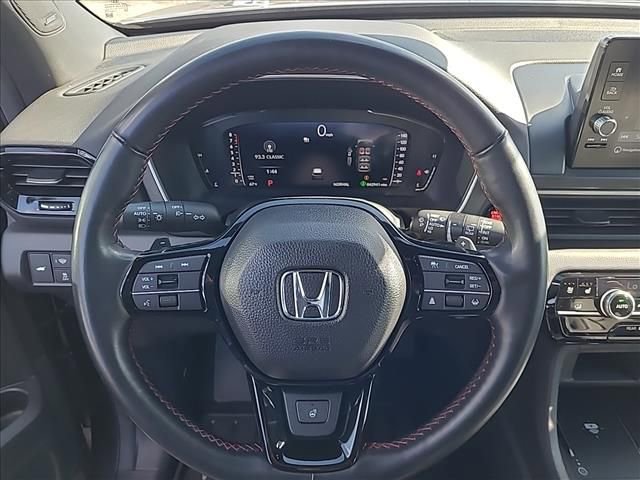 Used 2025 Honda Pilot Black Edition image 9