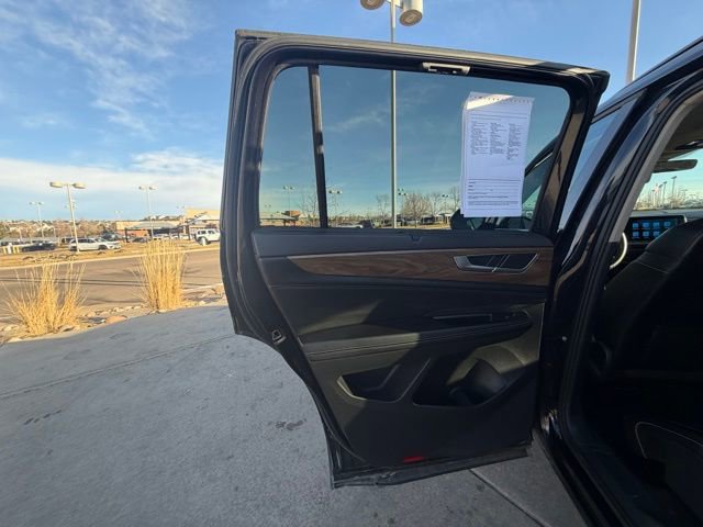 Used 2024 Volkswagen Atlas SE image 22