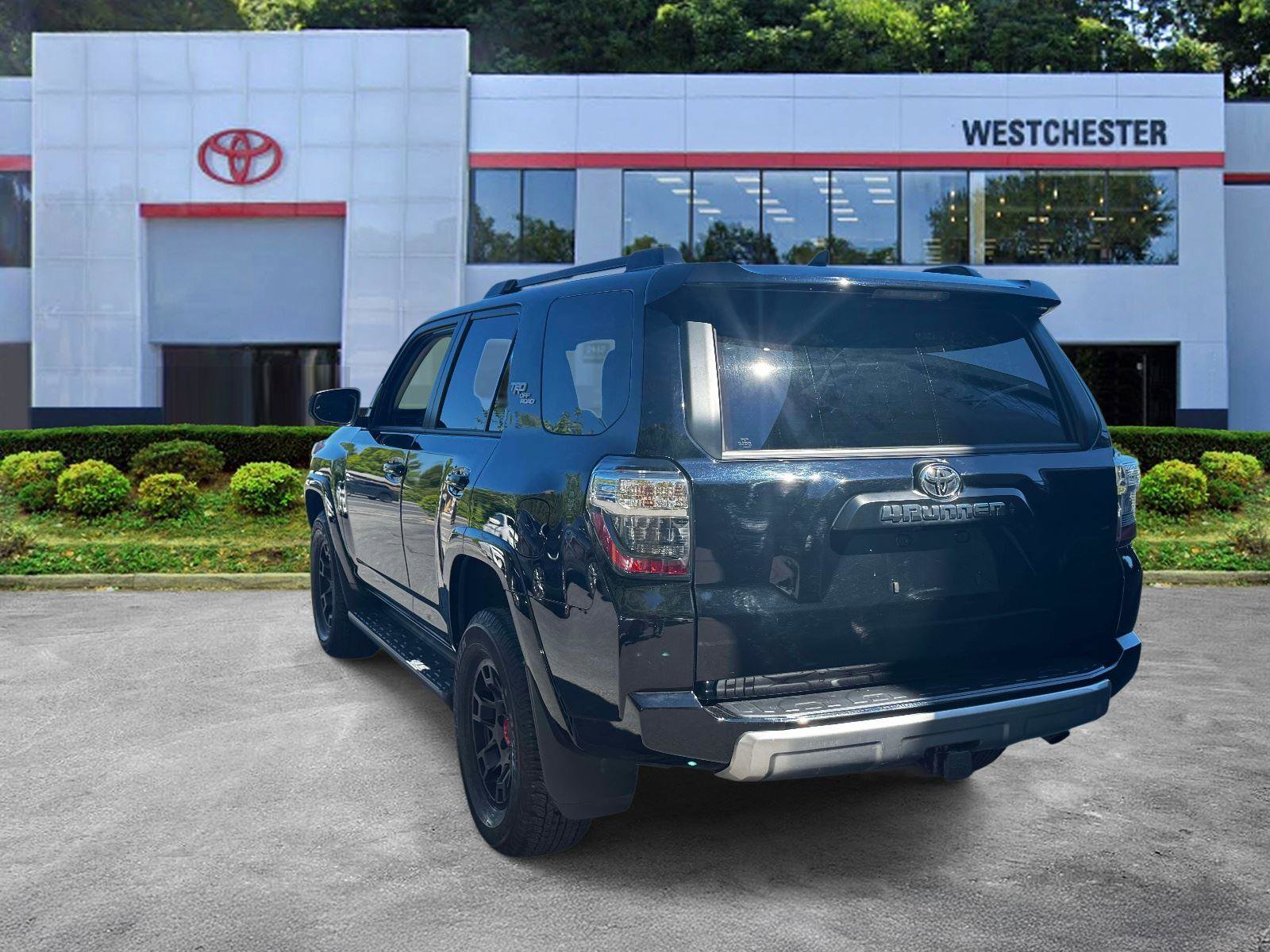Certified 2022 Toyota 4Runner TRD Off-Road Premium AWD/4WD image 5