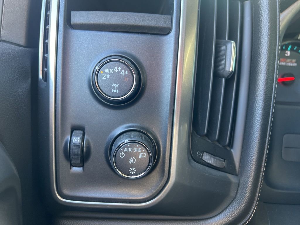 Used 2017 Chevrolet Silverado 1500 LTZ Z71 w/ Redline Edition image 13