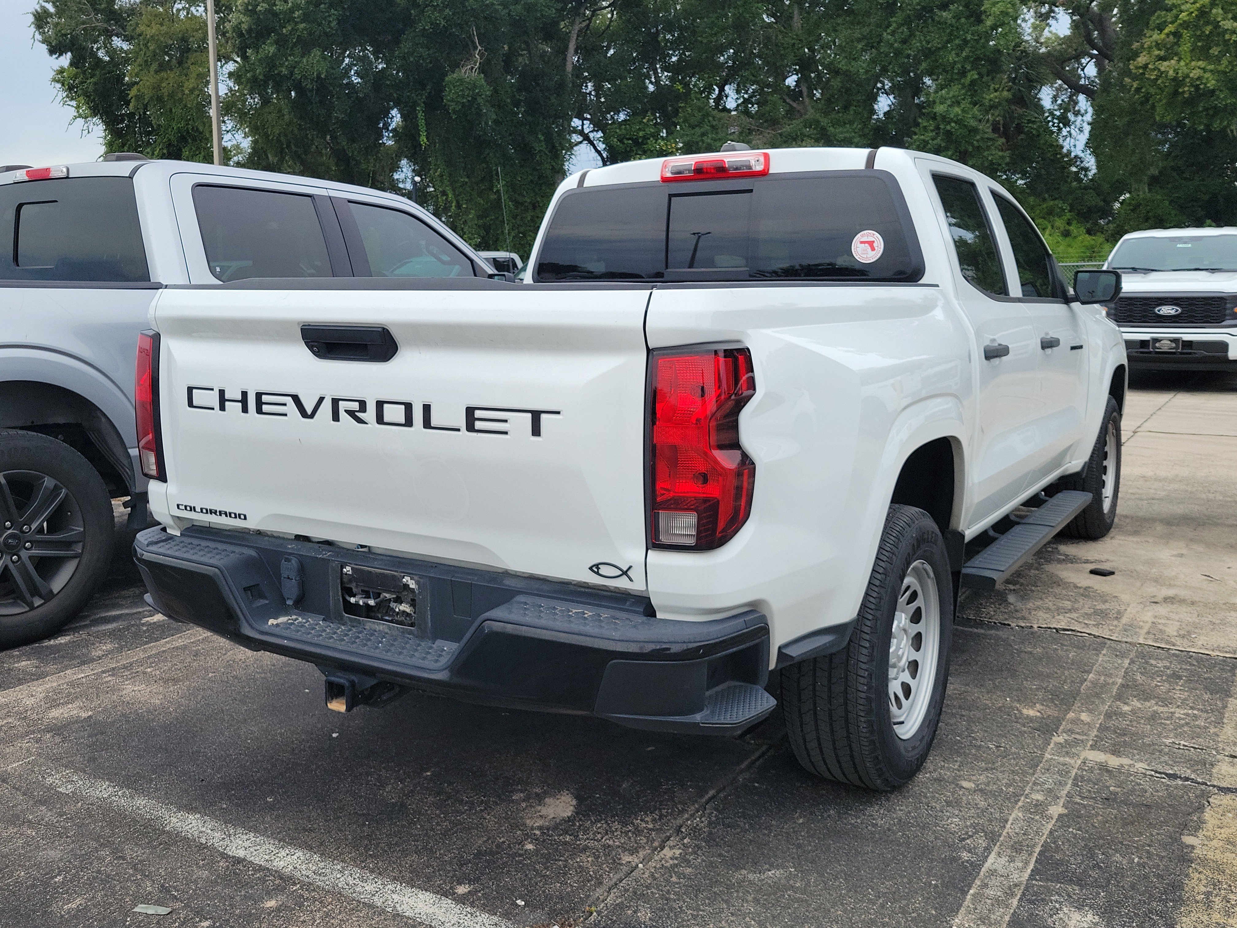 Used 2023 Chevrolet Colorado W/T w/ Advanced Trailering Package RWD image 5