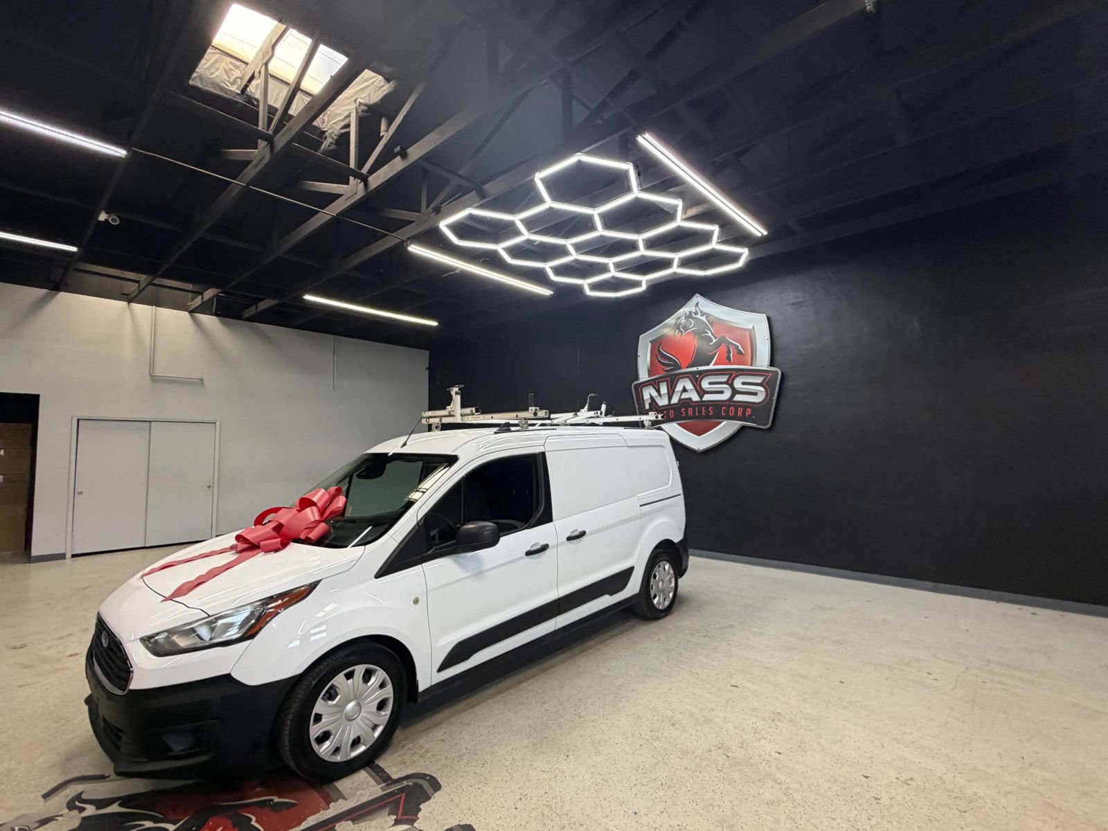 Used 2021 Ford Transit Connect XL FWD image 2
