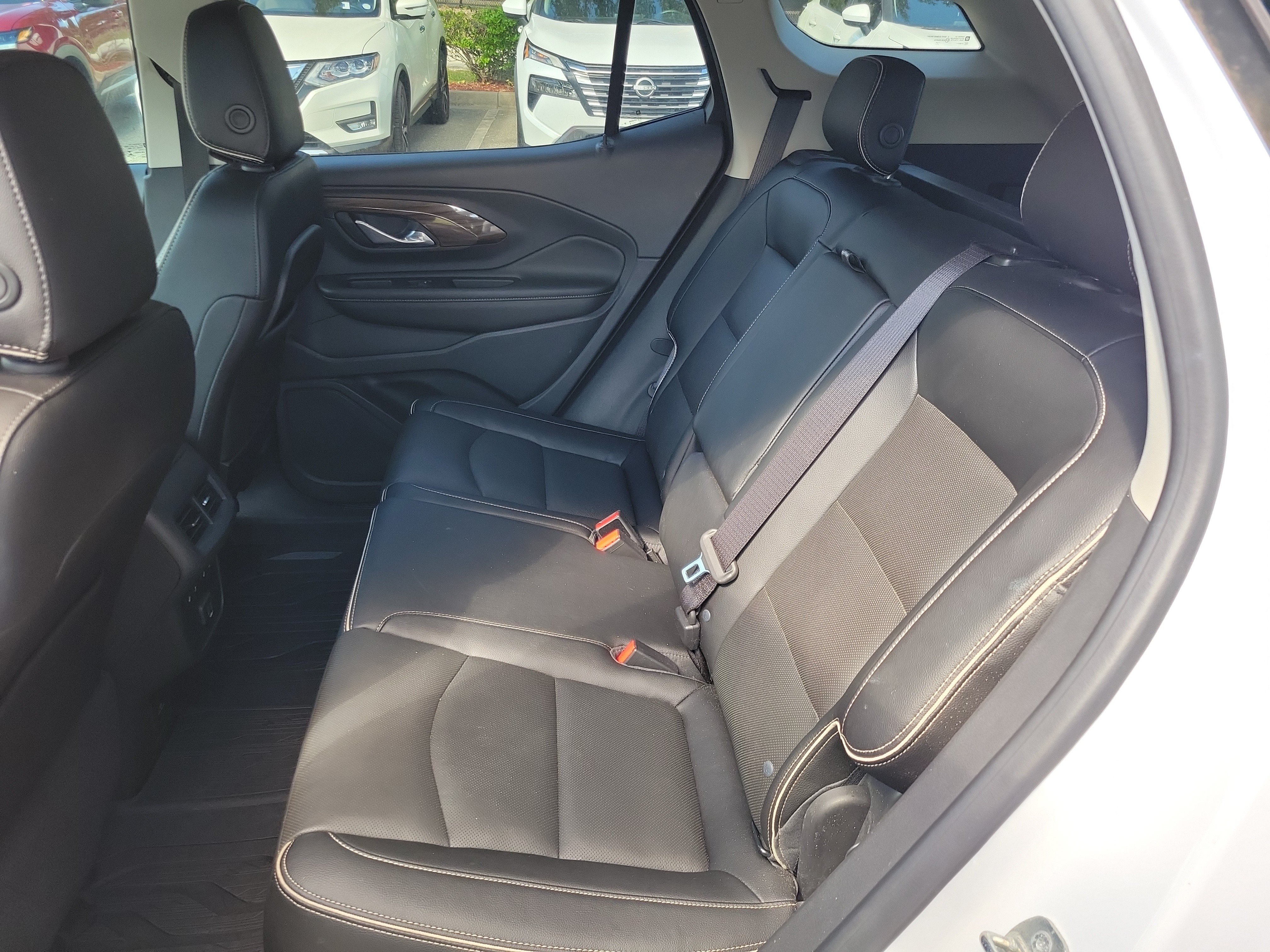 Used 2019 GMC Terrain Denali w/ Advanced Safety Package AWD/4WD image 12
