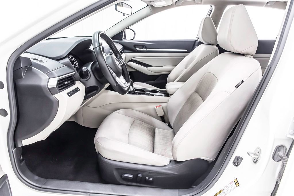 Used 2021 Nissan Altima 2.5 SV w/ SV Premium Package FWD image 28