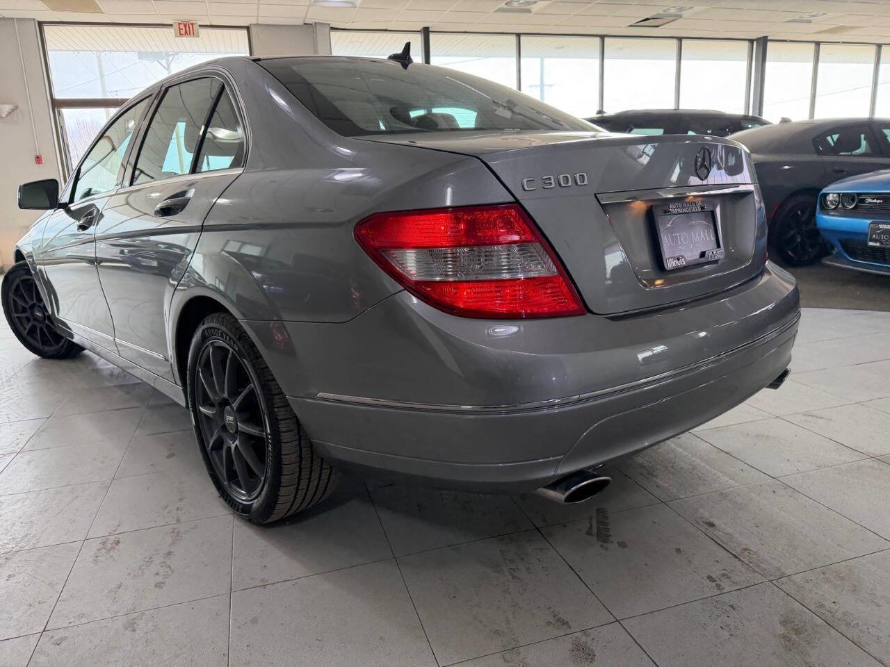 Used 2010 Mercedes-Benz C 300 Luxury image 7