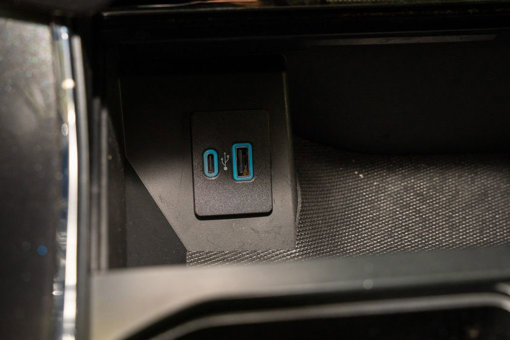 Used 2023 Ford F150 Lariat image 16