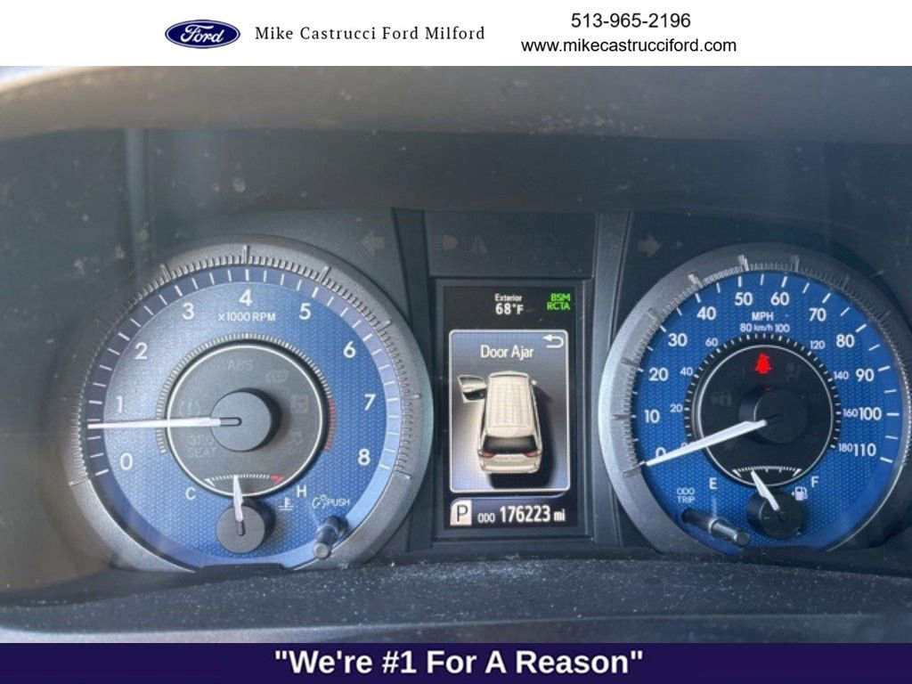 Used 2020 Toyota Sienna XLE image 4