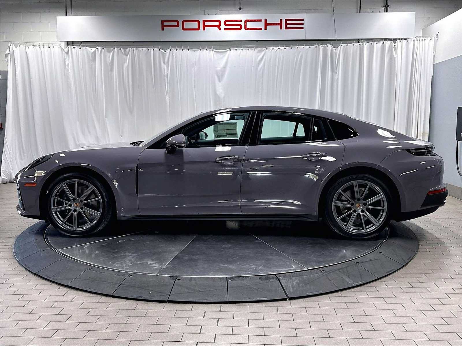 New 2026 Porsche Panamera 4 AWD/4WD image 2