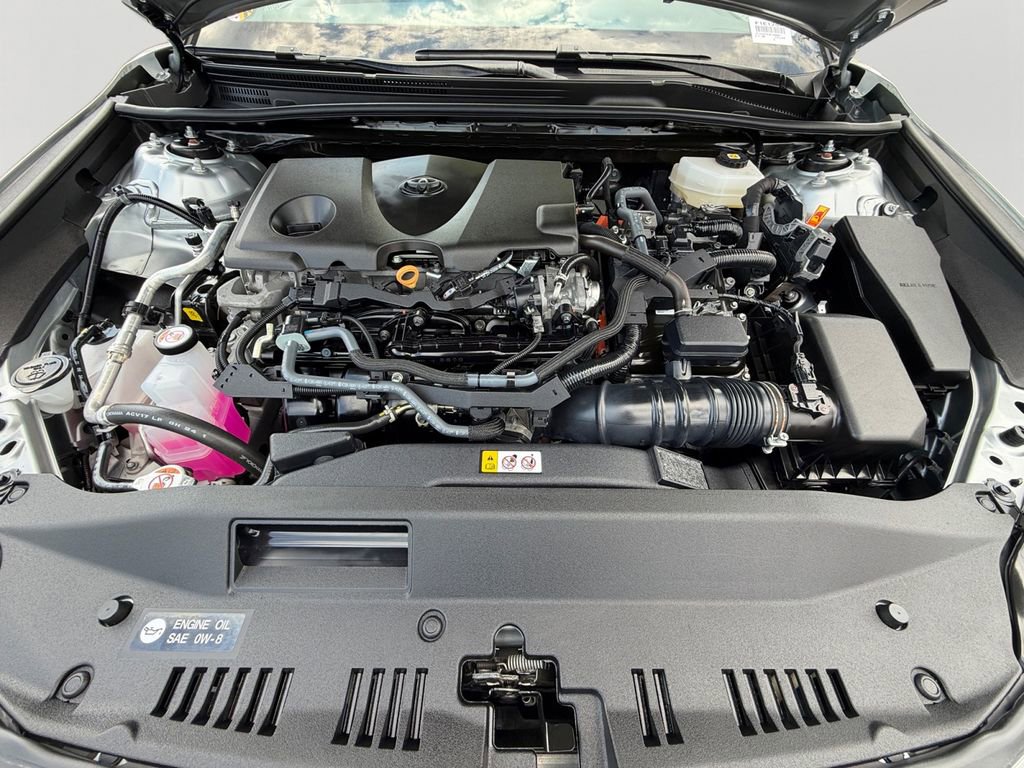 Used 2025 Toyota Camry LE FWD image 9