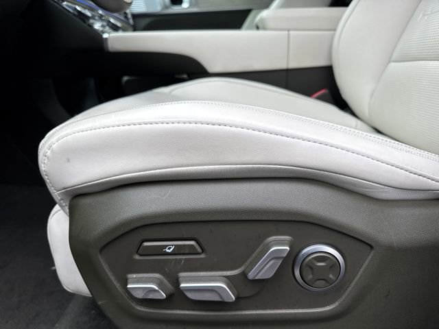 Used 2025 Hyundai Santa Fe Calligraphy AWD/4WD image 15