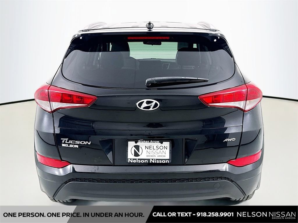 Used 2017 Hyundai Tucson SE AWD/4WD image 6
