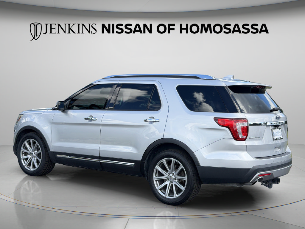 Used 2017 Ford Explorer Limited FWD image 9