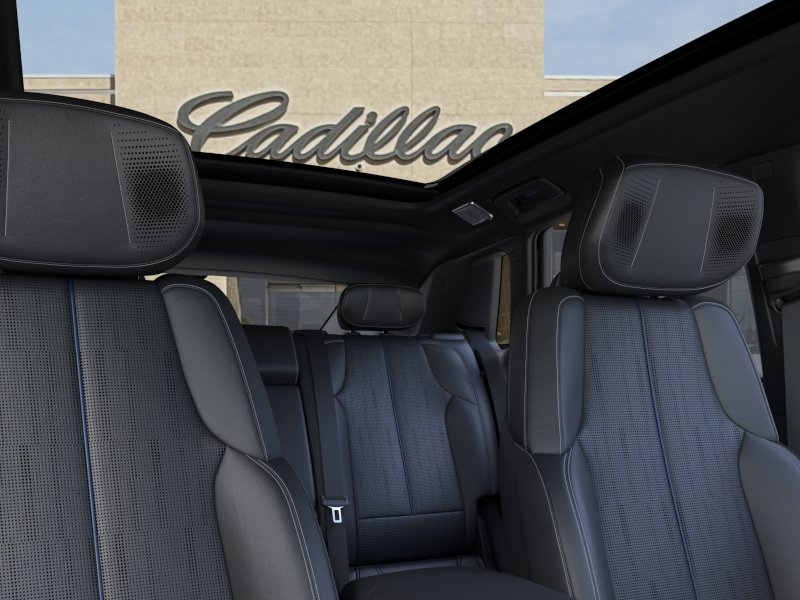 New 2026 Cadillac Lyriq V w/ LPO, Onyx Lite Package AWD/4WD image 24