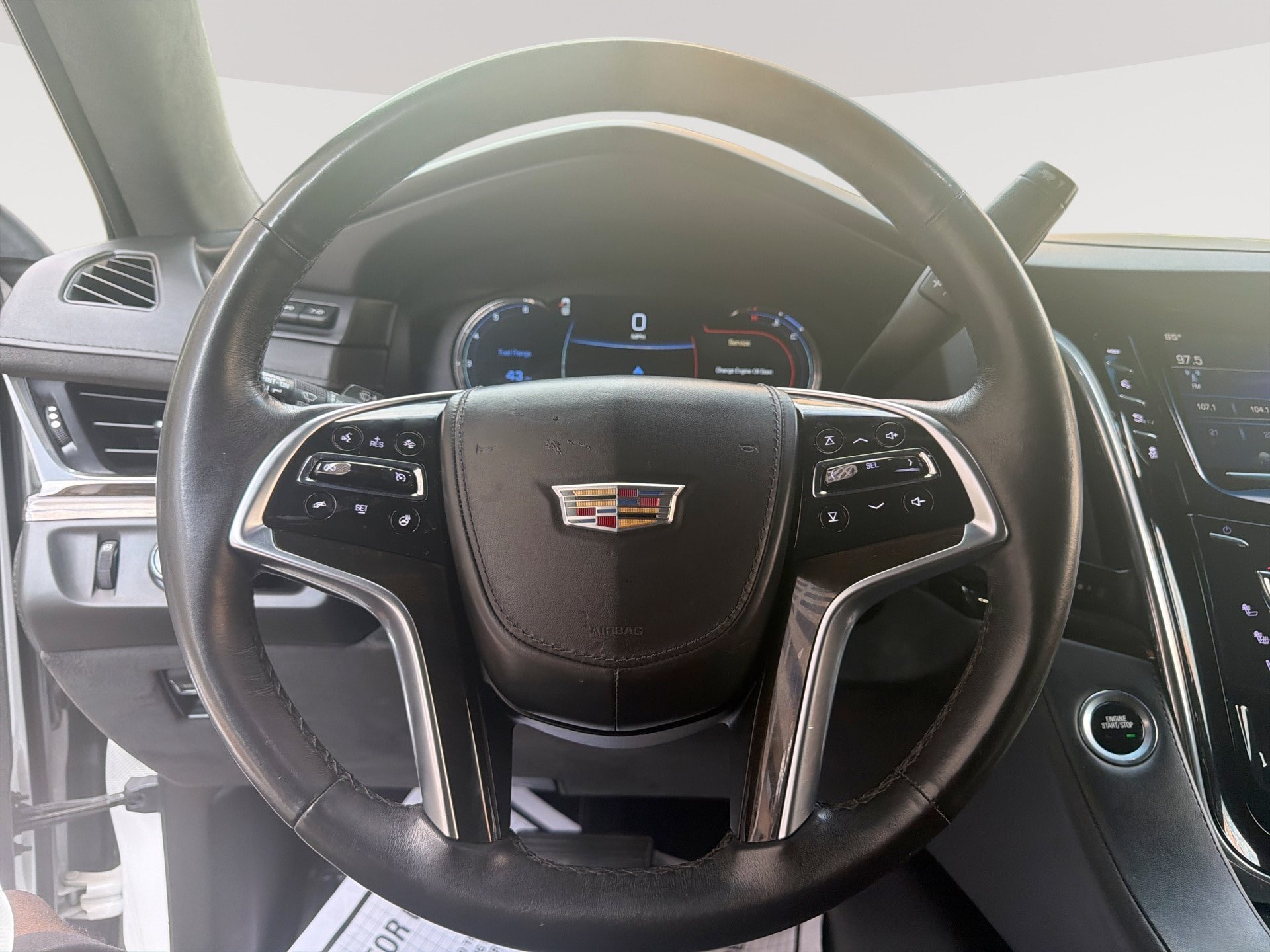 Used 2018 Cadillac Escalade ESV Platinum RWD image 11