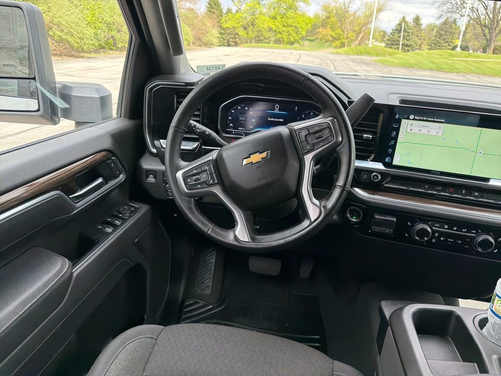 Used 2025 Chevrolet Silverado 2500 LT w/ Convenience Package AWD/4WD image 25