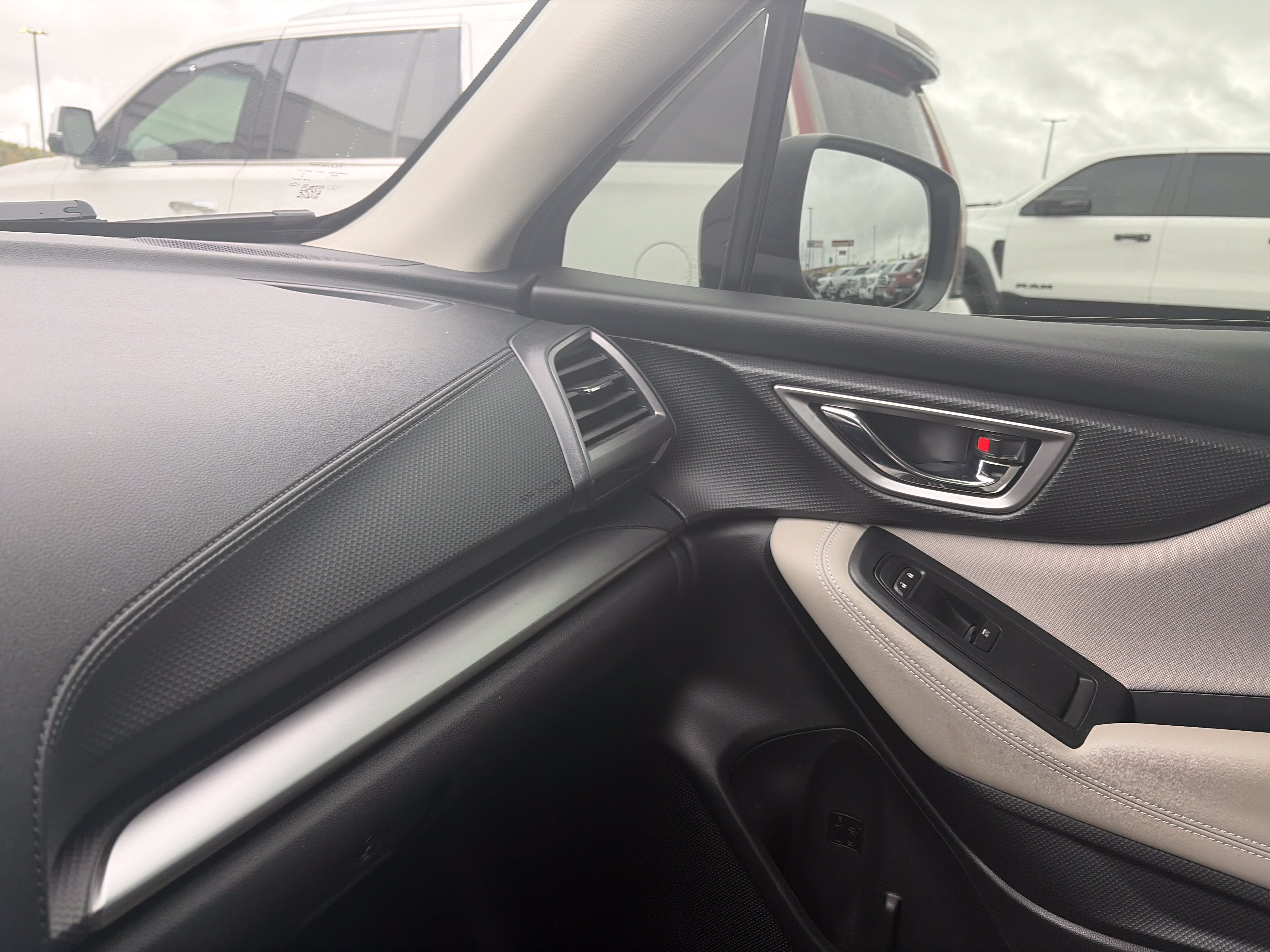 Used 2024 Subaru Forester Premium AWD/4WD image 19