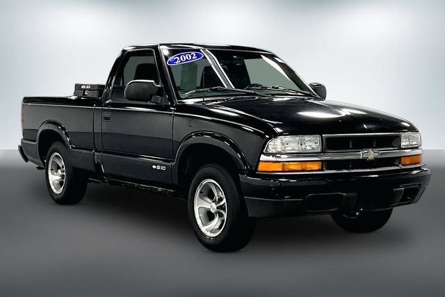 Used 2002 Chevrolet S10 Pickup LS w/ LS Preferred Equipment Group