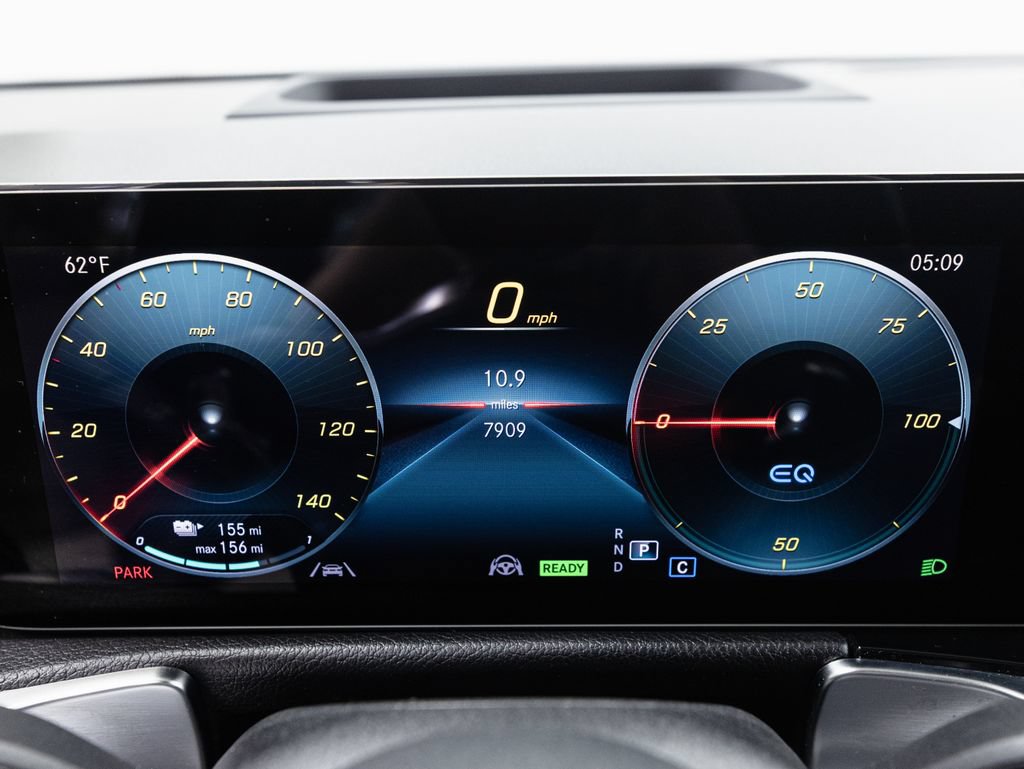 Used 2023 Mercedes-Benz EQB 300 4MATIC image 13