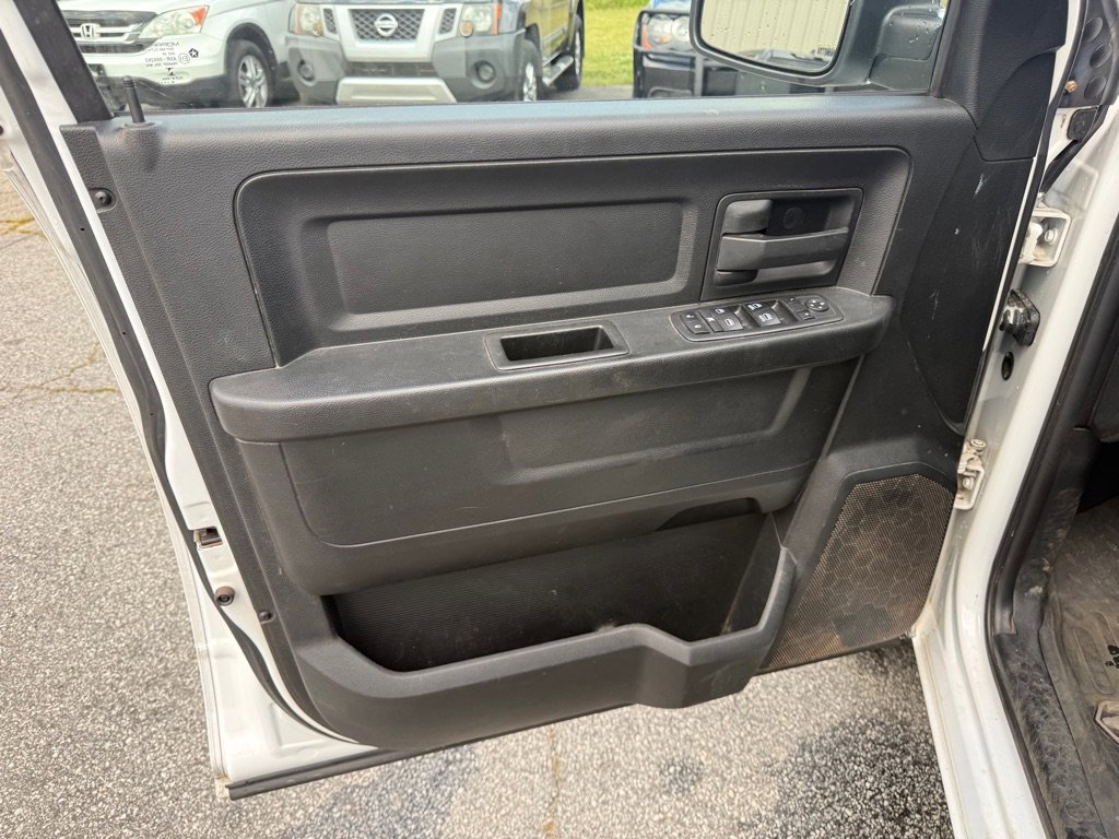 Used 2019 RAM 1500 Express w/ Express Value Package image 12