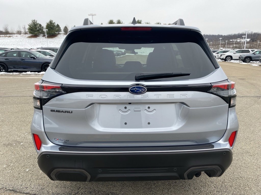 Used 2025 Subaru Forester Limited image 4