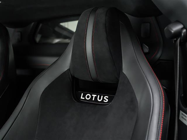 Used 2025 Lotus Emira RWD image 15