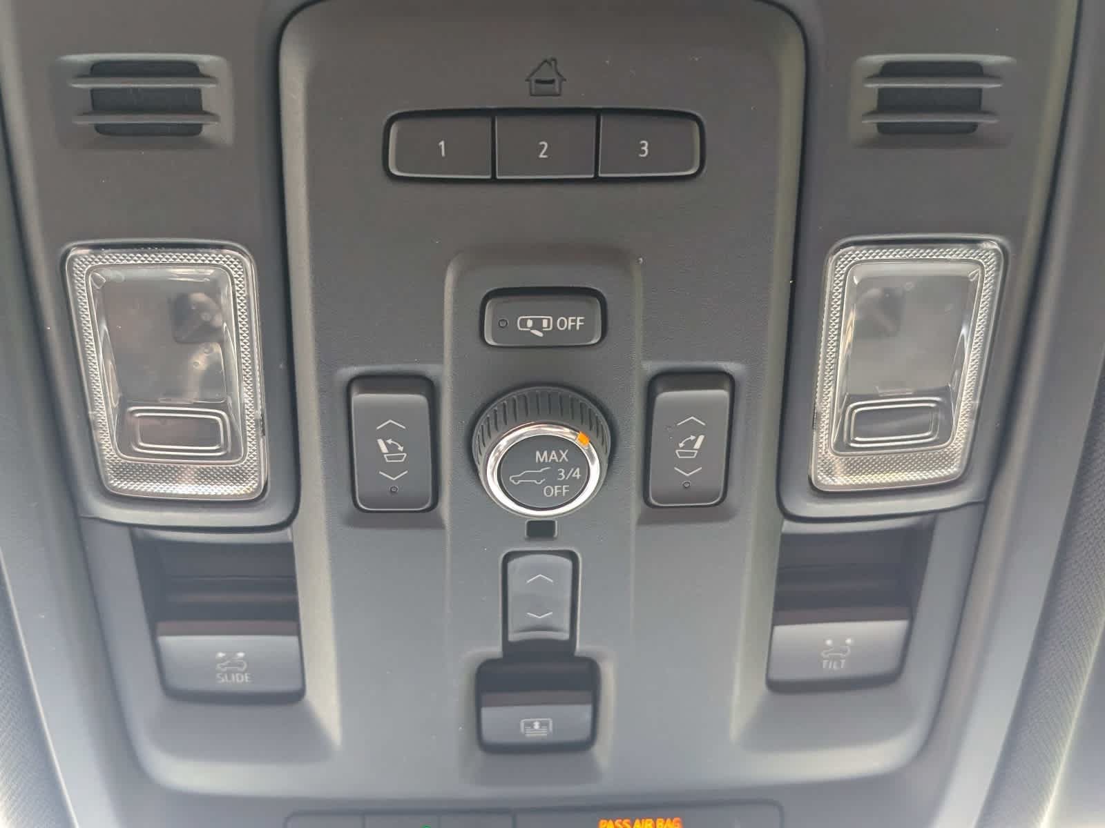 Used 2023 GMC Yukon XL AT4 w/ Technology Package AWD/4WD image 33