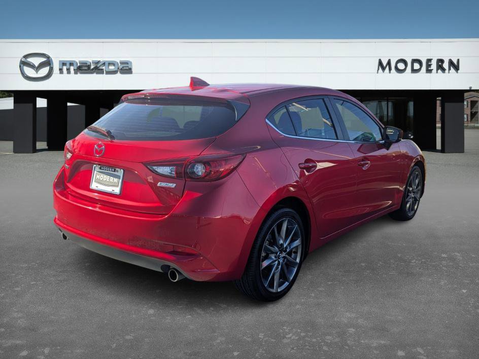 Used 2018 MAZDA MAZDA3 Touring image 4