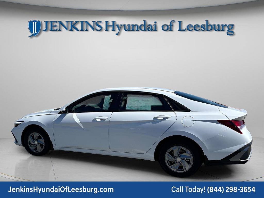 New 2026 Hyundai Elantra SE image 9