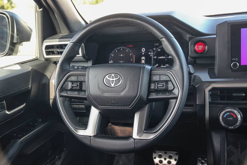 Used 2025 Toyota Tacoma TRD Sport AWD/4WD image 15