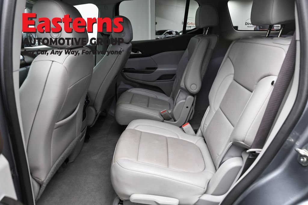 Used 2021 GMC Acadia SLT w/ Preferred Package image 24