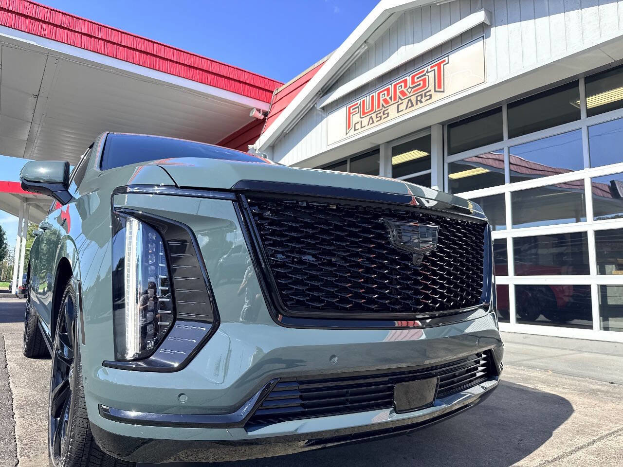 Used 2025 Cadillac Escalade Sport w/ Touring Package image 16