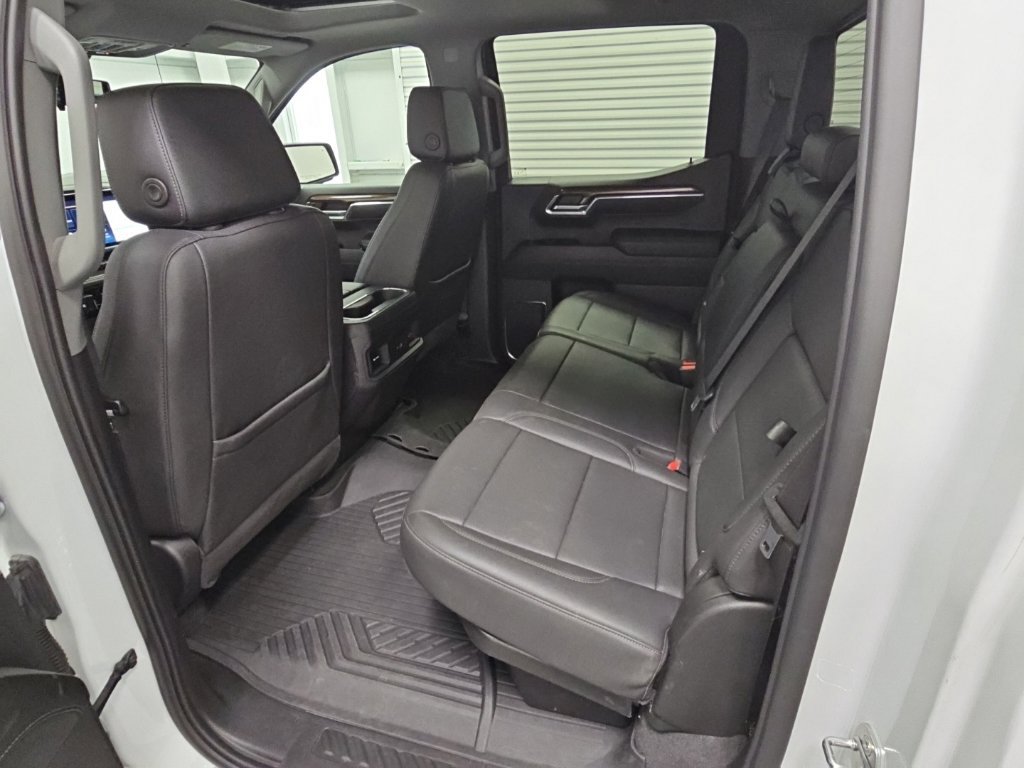 Used 2024 Chevrolet Silverado 1500 LT Trail Boss w/ LT Trail Boss Premium Package AWD/4WD image 35