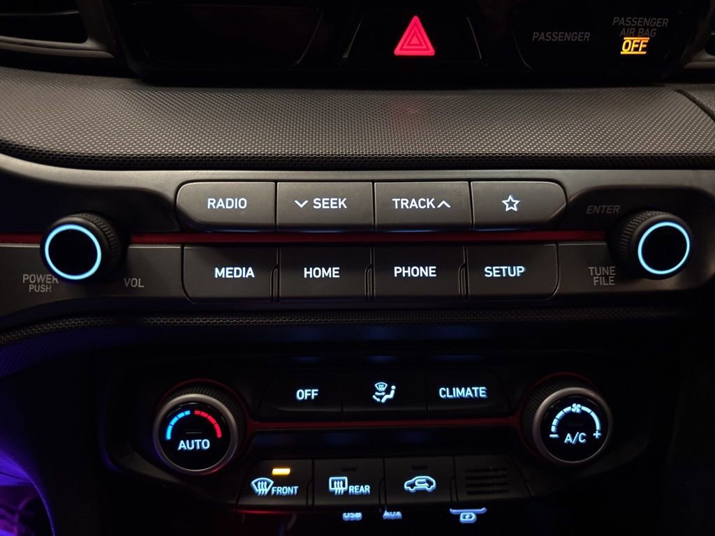 Used 2019 Hyundai Veloster Turbo image 17