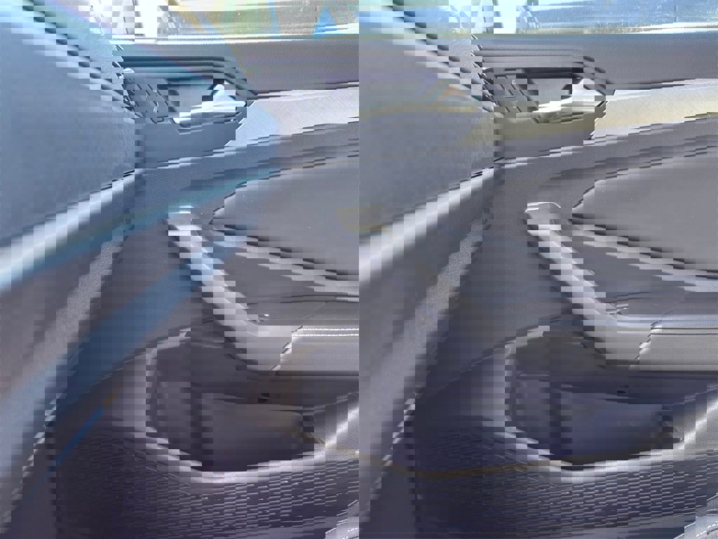 Used 2024 Volkswagen Jetta SE image 21