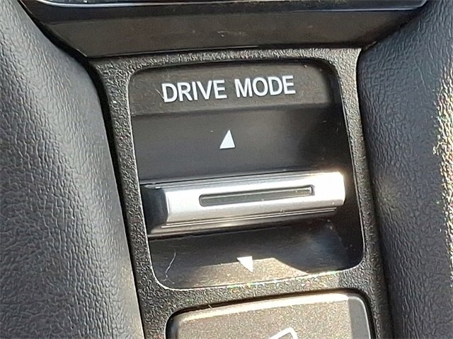 Used 2025 Honda HR-V LX image 24